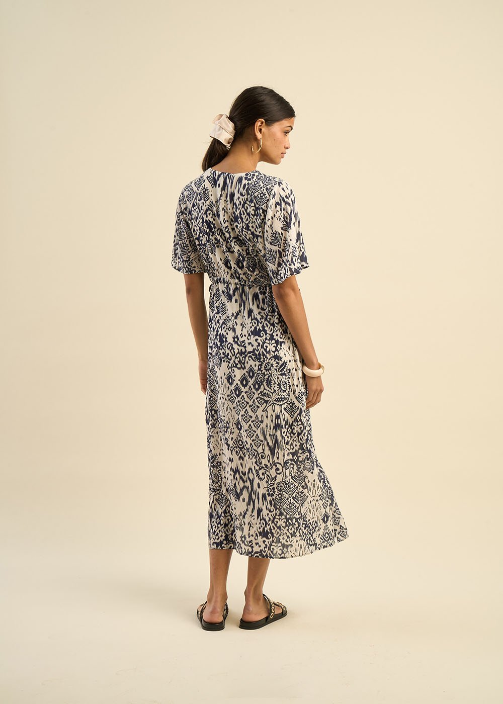 RIZAMA  -  Robe longue imprimée Ikat Sud Express seconde main photo 4