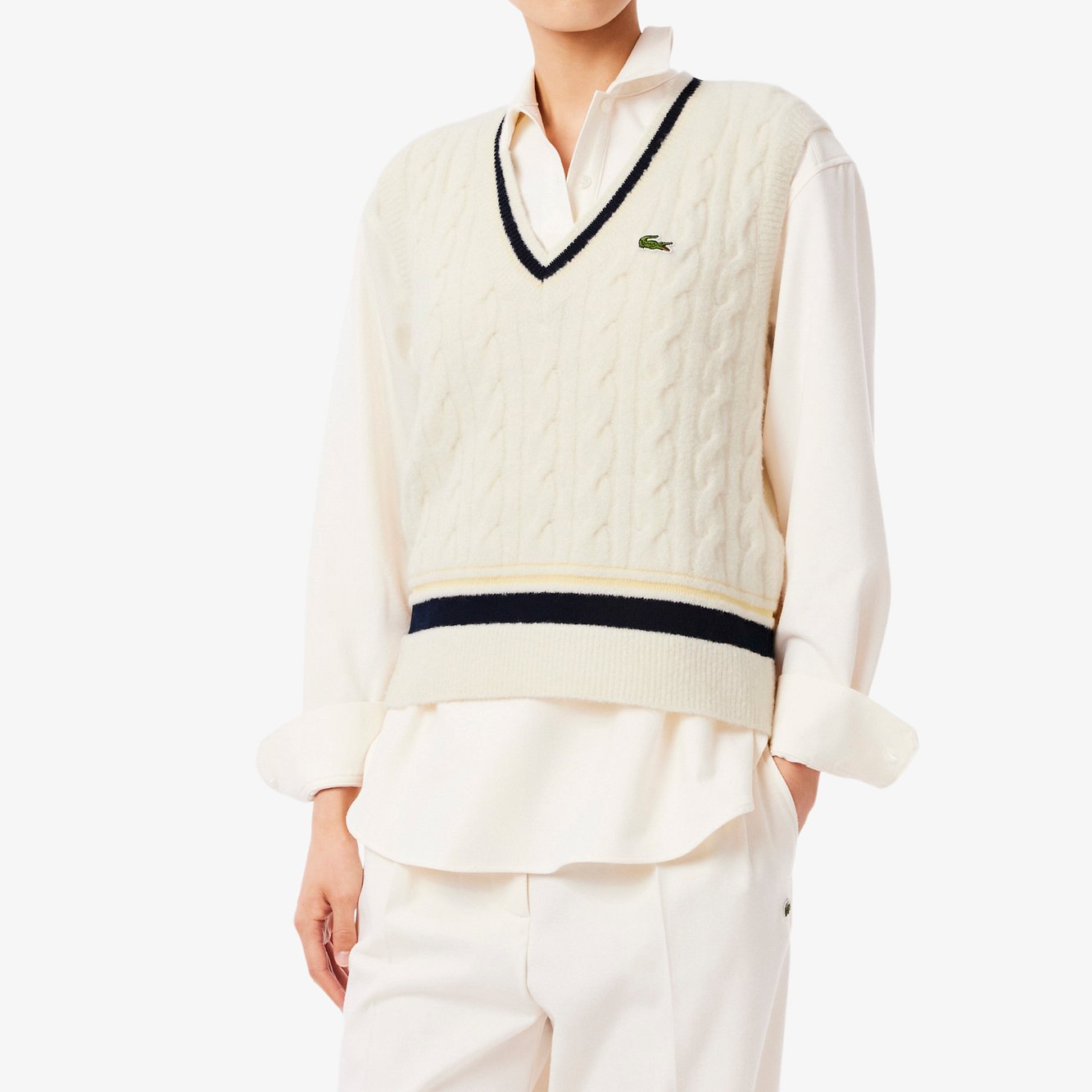 Pull femme Lacoste seconde main photo 2