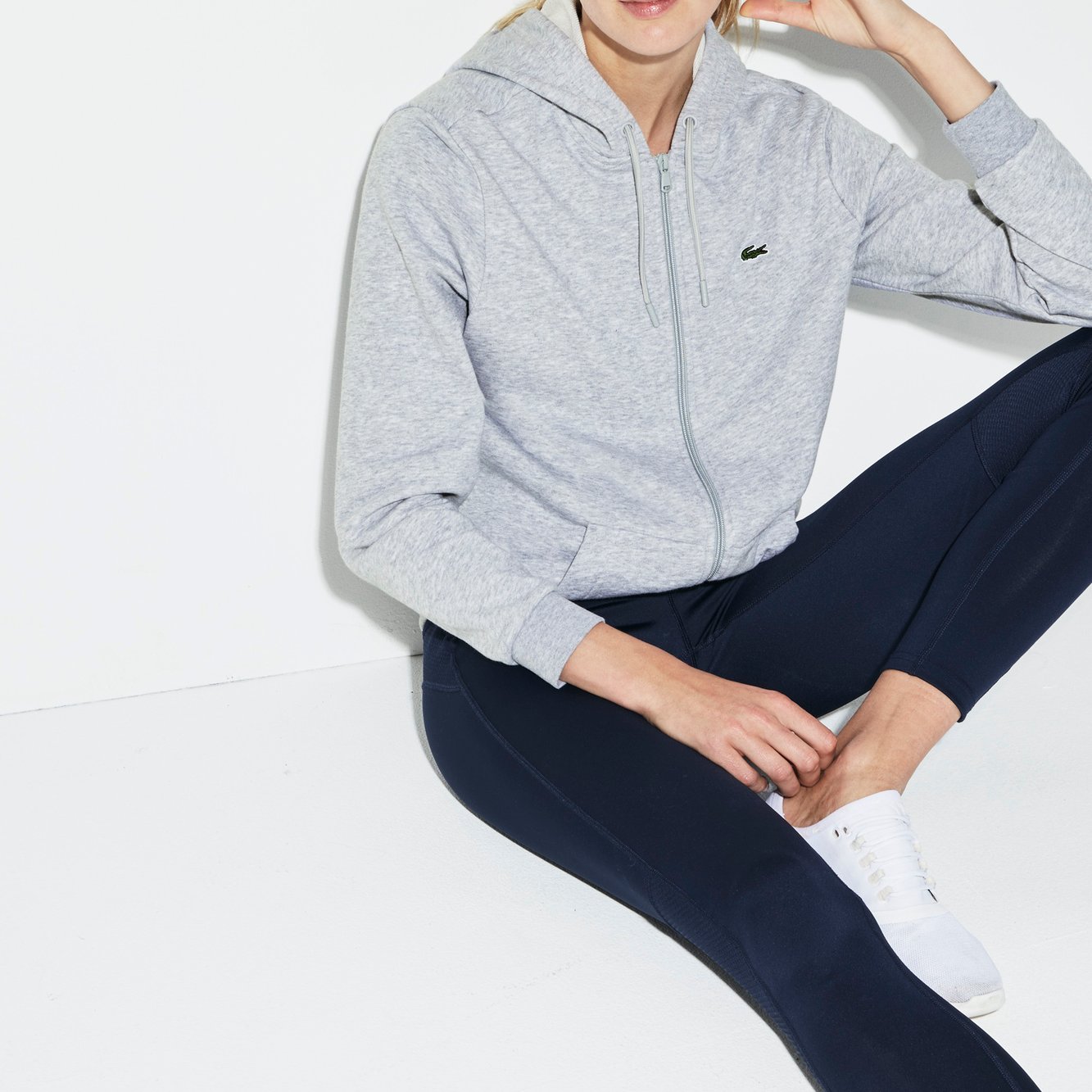 Sweatshirt femme Lacoste seconde main photo 2