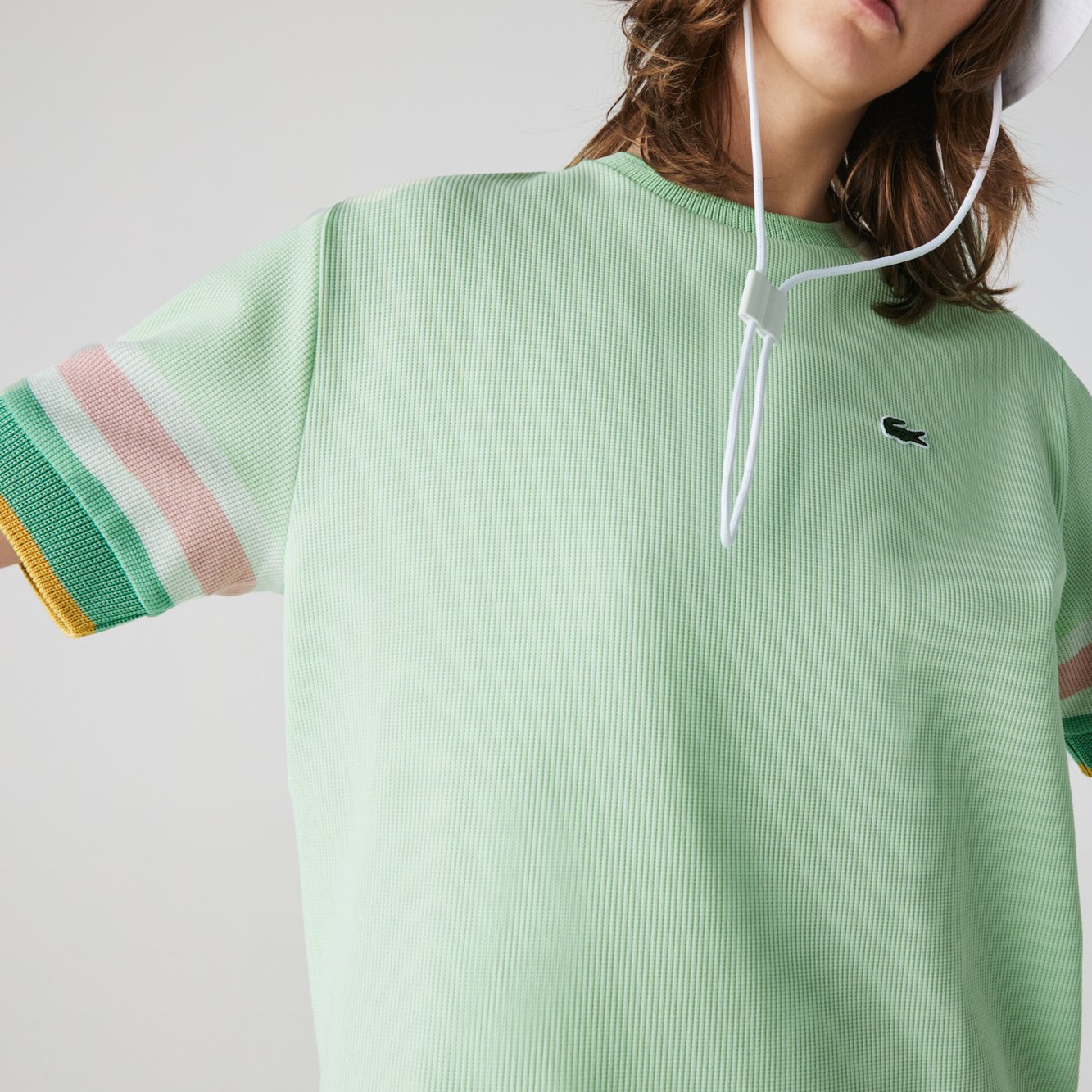 T-shirt femme Lacoste seconde main photo 2