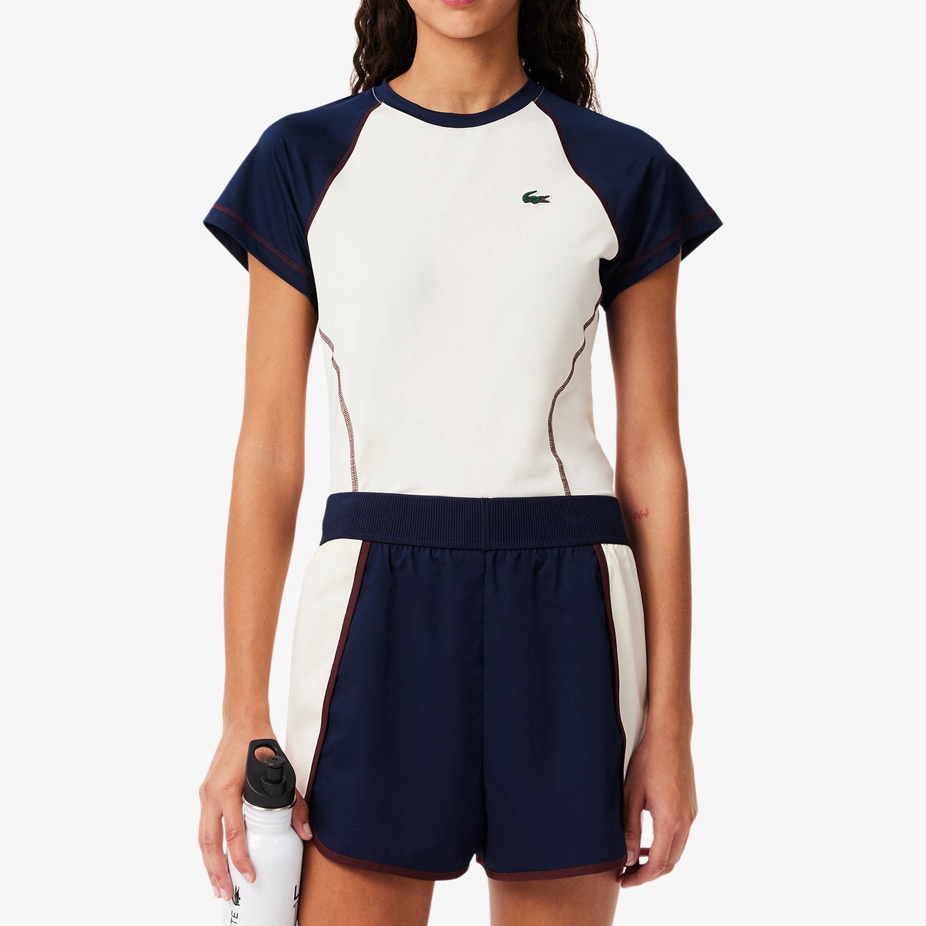 T-shirt femme Lacoste seconde main photo 2