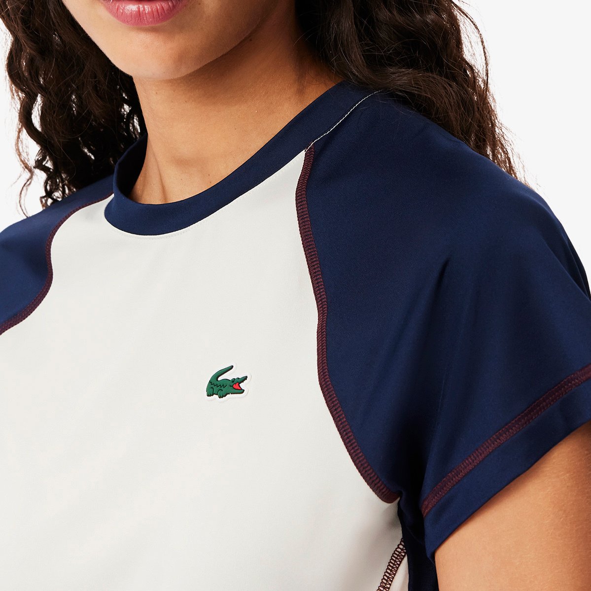 T-shirt femme Lacoste seconde main photo 3