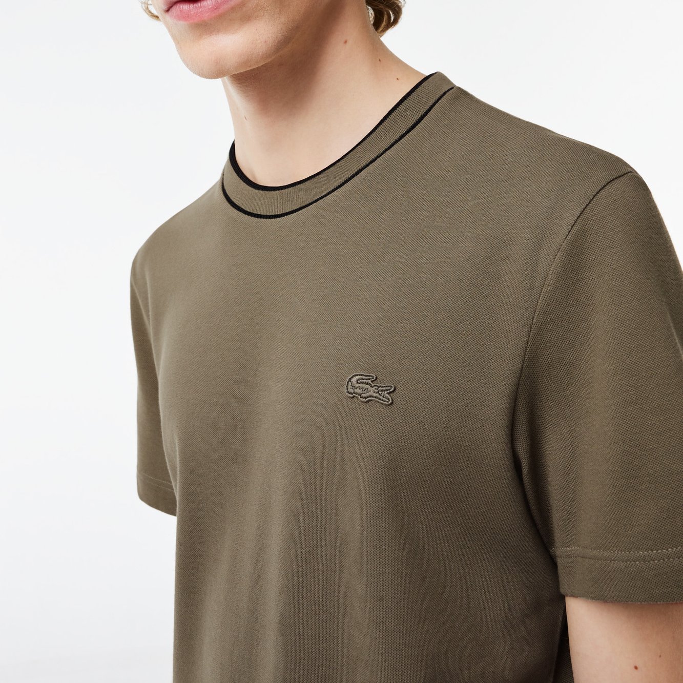 T-shirt homme Lacoste seconde main photo 3