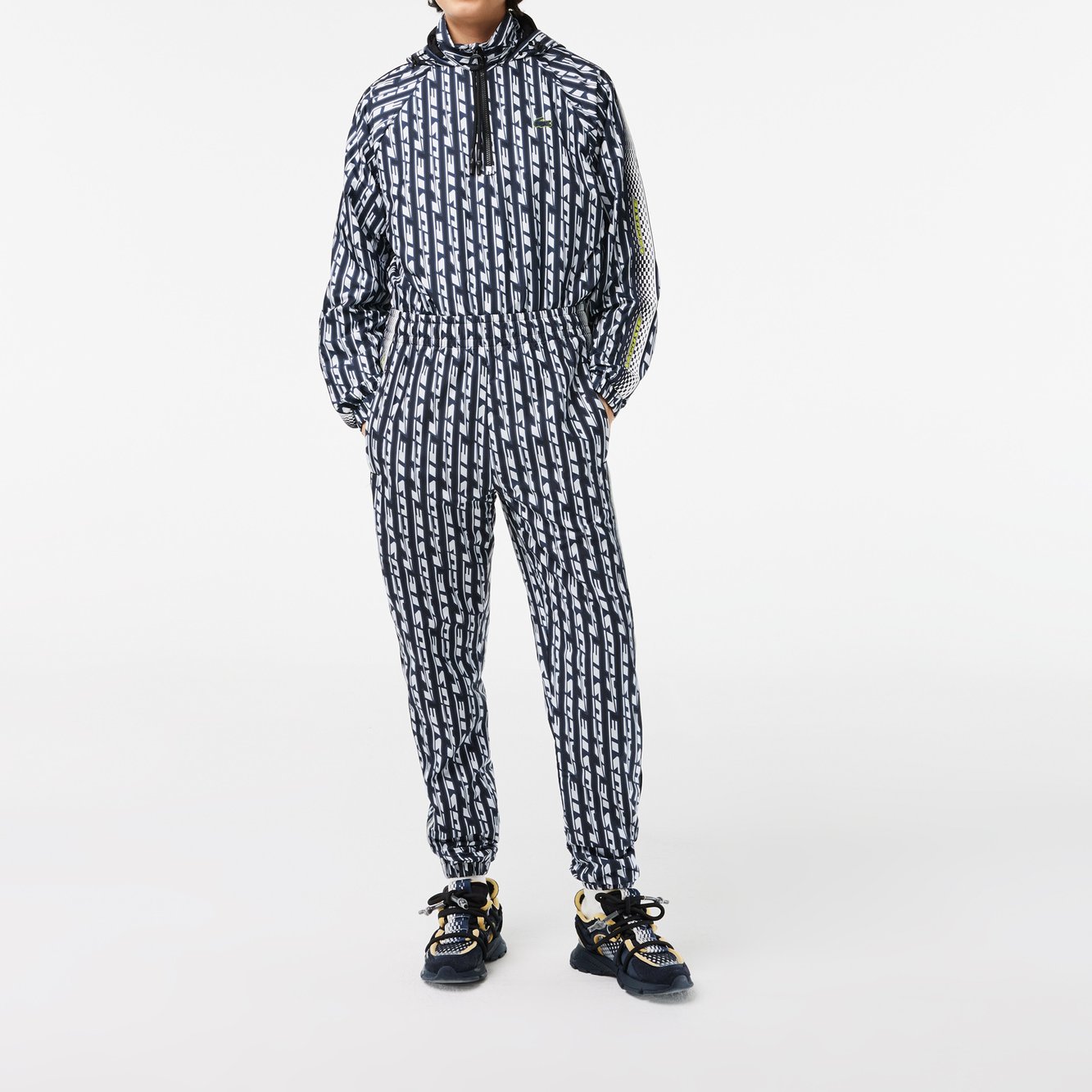 Pantalon femme Lacoste seconde main photo 5