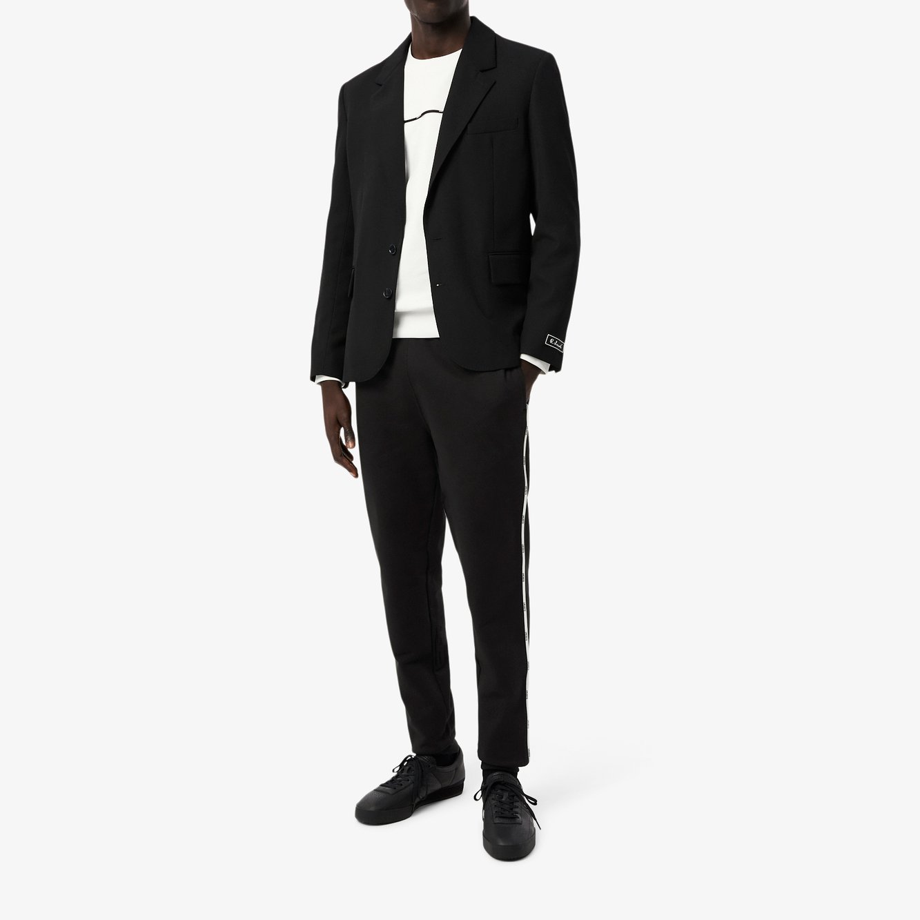 NOIR