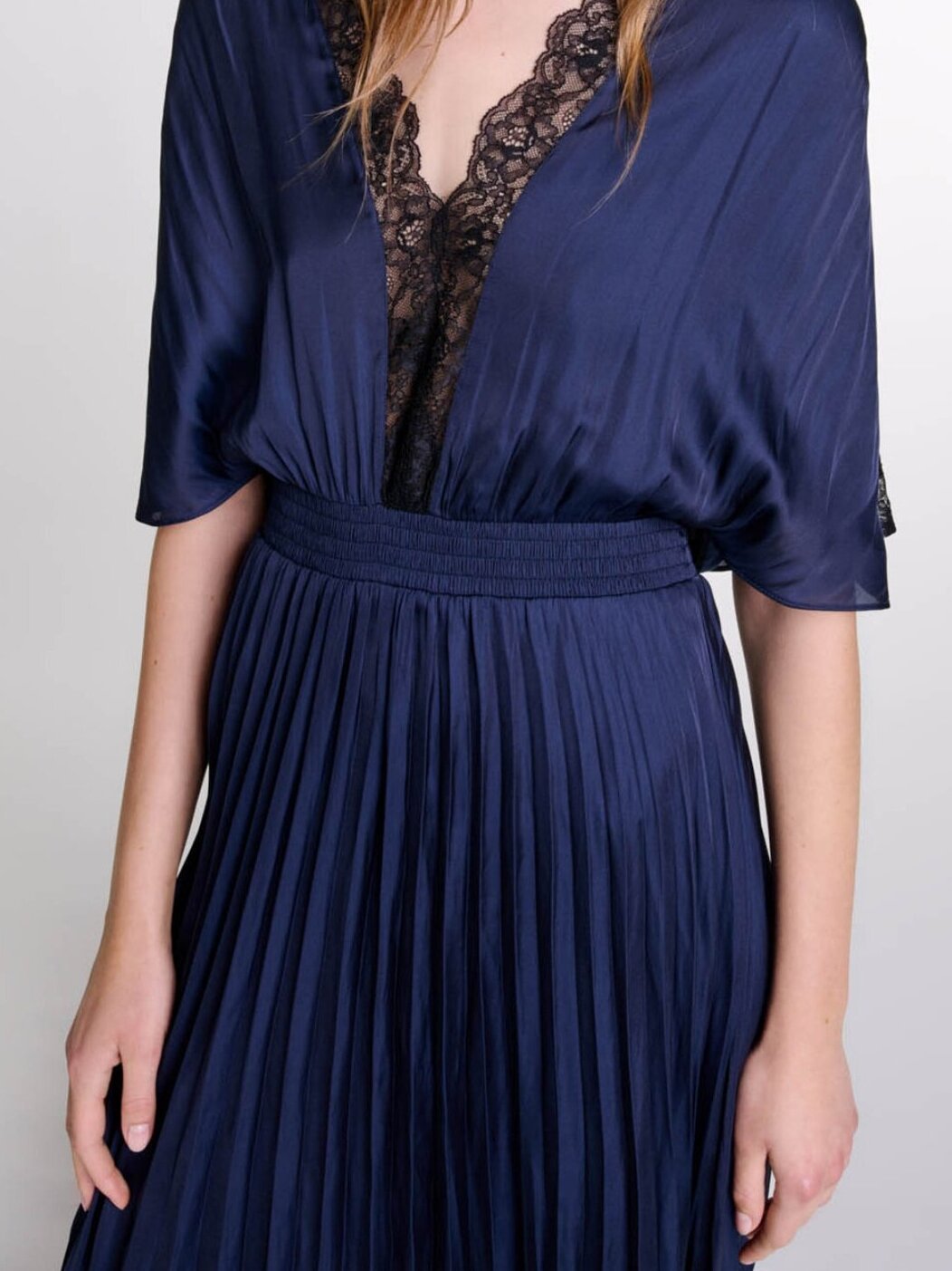 Pleated maxi dress with lace Maje second-hand photo 4