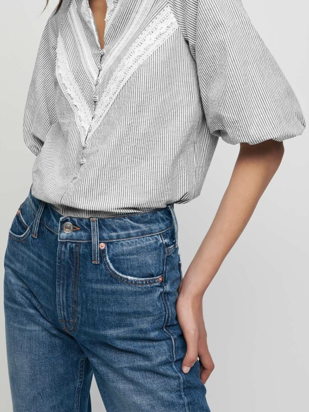 Product photo Top with stripes and lace braid trims number 1