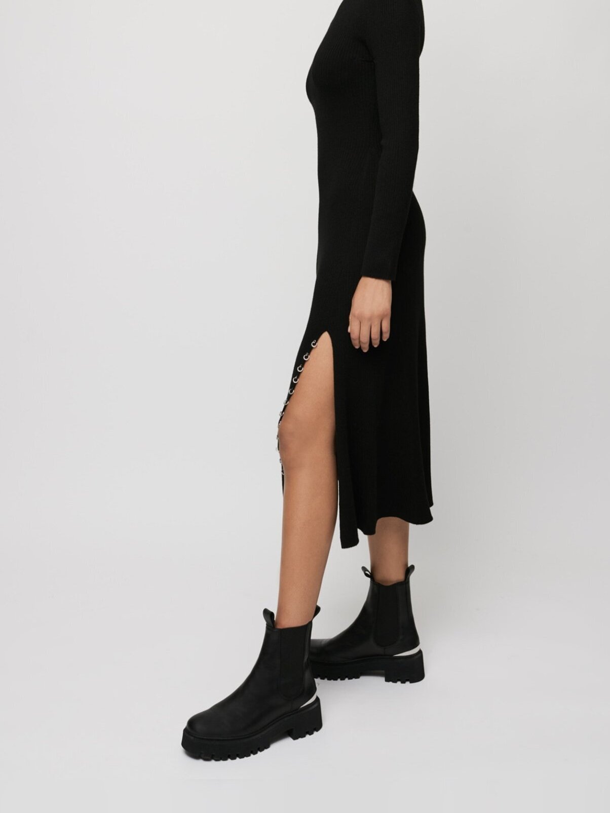 Knitted slit dress with piercings Maje second-hand photo 3