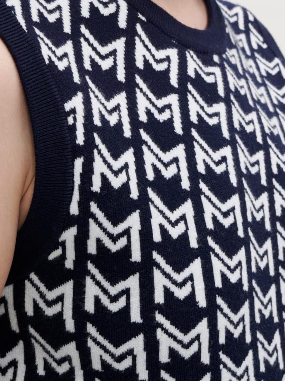 Monogrammed jacquard sleeveless pullover Maje second-hand photo 5
