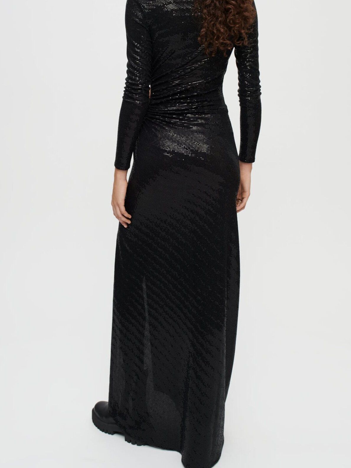 Robe longue à paillettes noires Maje seconde main photo 4