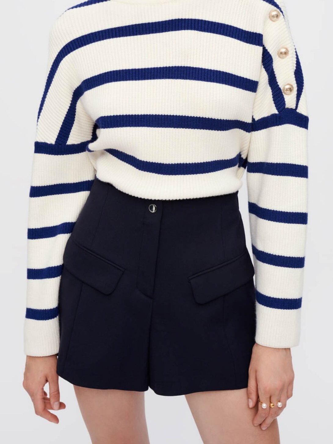 Product photo High waisted shorts number 1