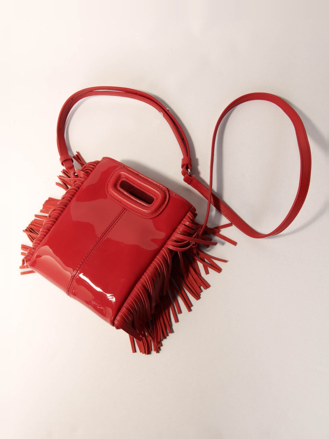 Sac M Mini en cuir verni Maje seconde main photo 5