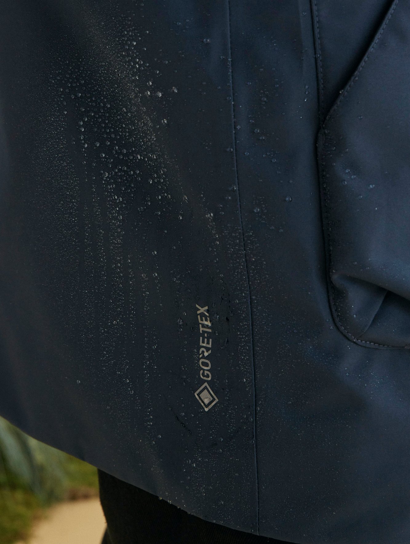 Parka longue GORE-TEX ouate Dupont Sorona® à capuche  Homme Aigle seconde main photo 7