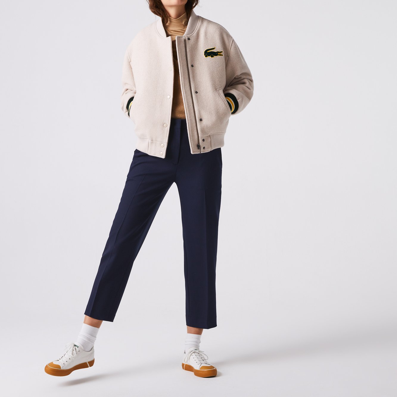 Pantalon femme Lacoste seconde main photo 2
