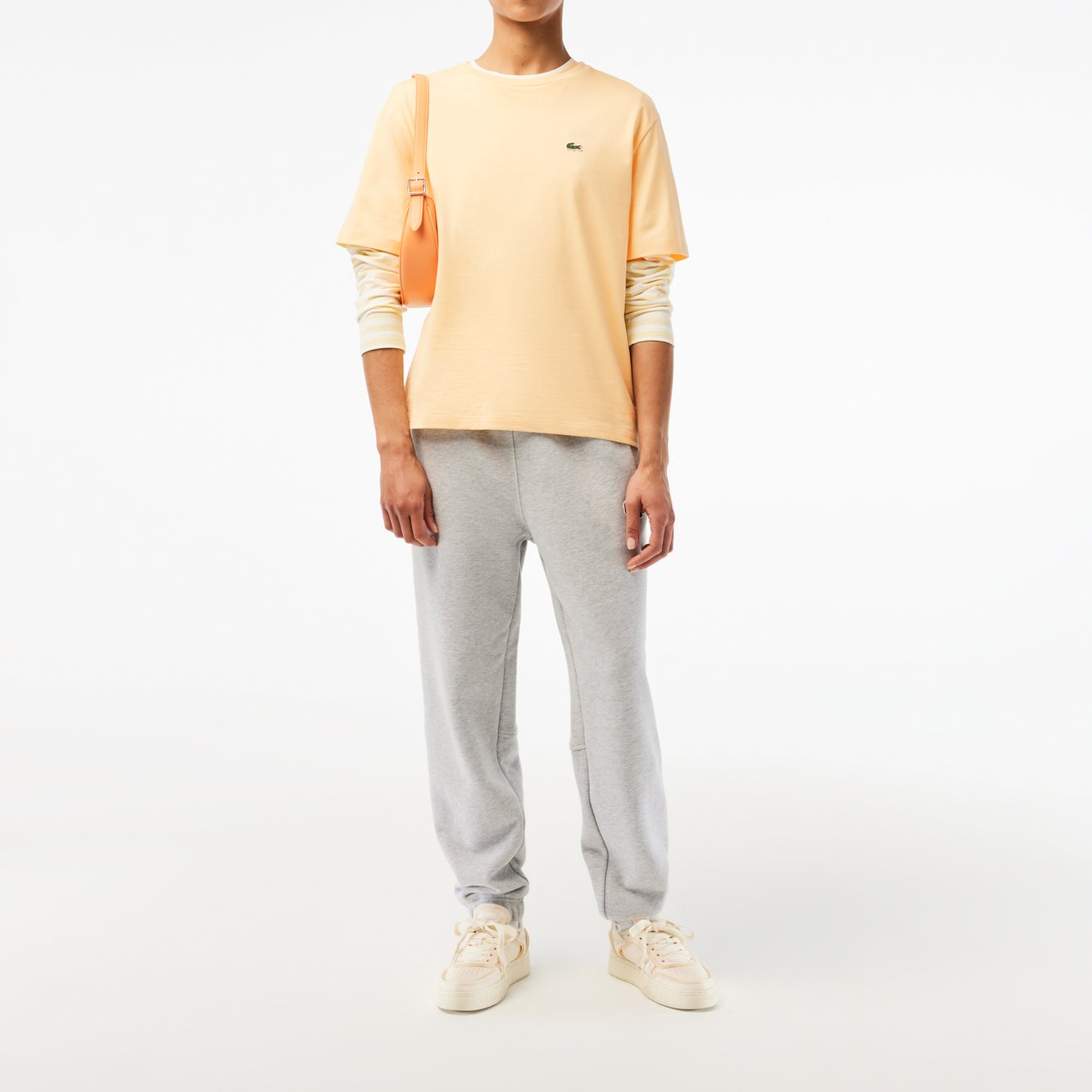 T-shirt femme Lacoste seconde main photo 5